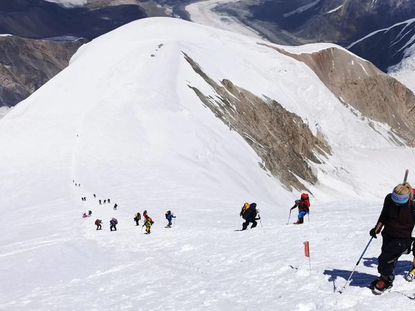 Eveniment Vârful Lenin (7.134 m)