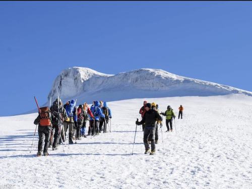 ararat-ski-touring-5137m-aprilie-2027 foto 2